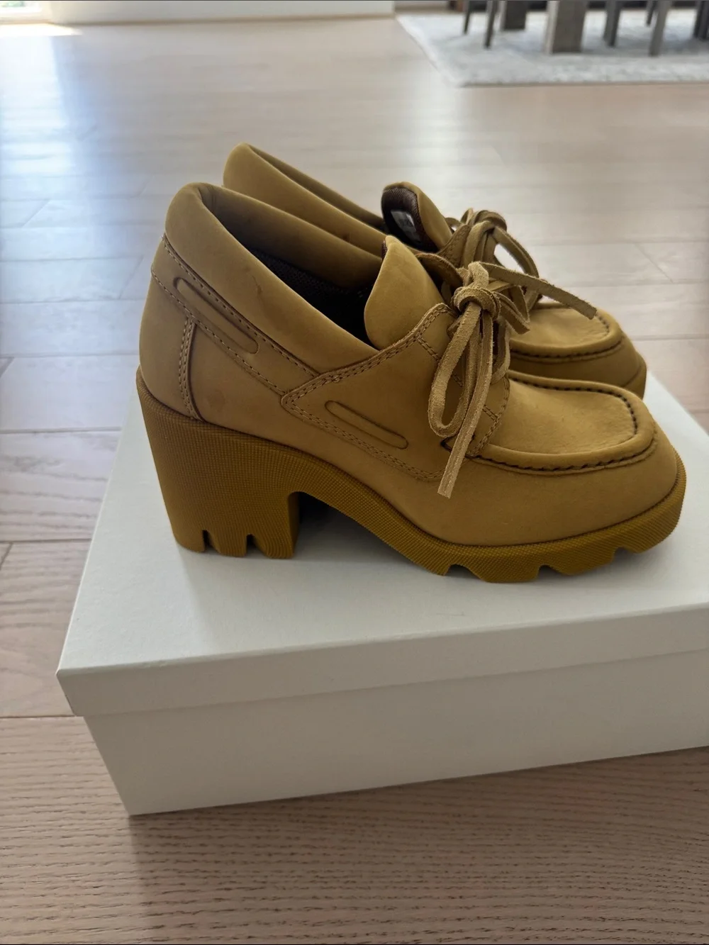 Burberry tan nubuck lace-up platform loafers